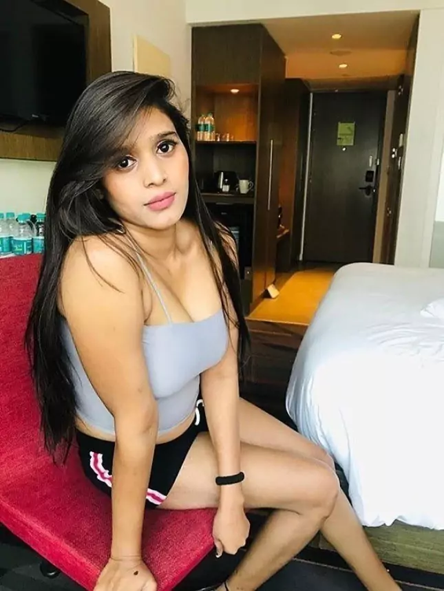 कॉल गर्ल्स सर्विस कपूर बावड़ी